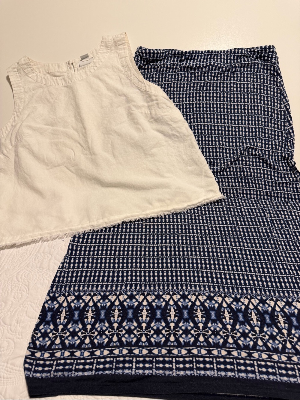 Liz Claiborne Navy and White Patterned Maxi Skirt Set